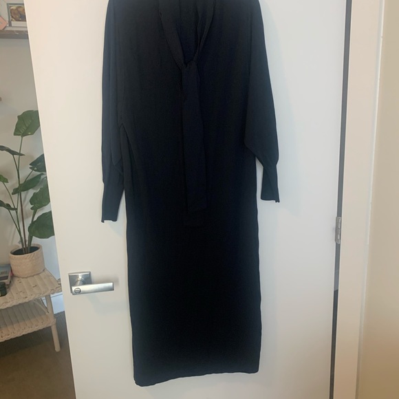 Zara Dress - Picture 4 of 7